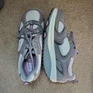 Skechers shape ups womens size 8 nwt